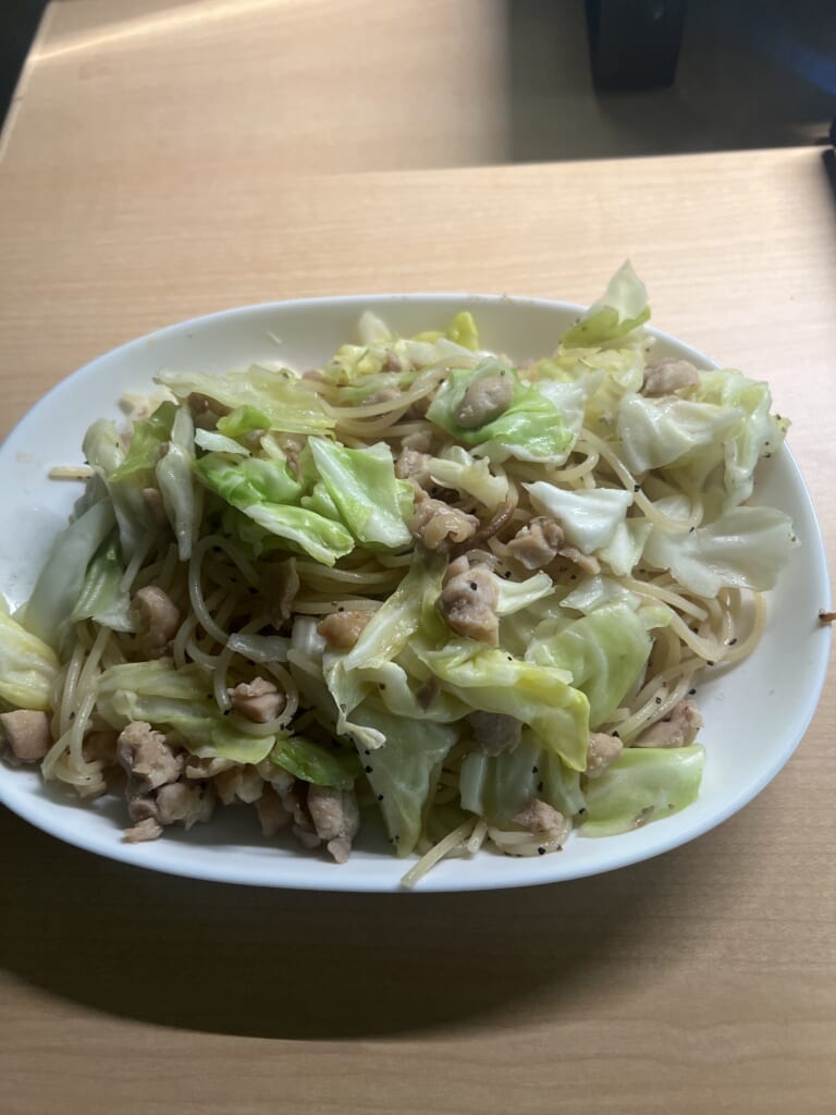 キャベツお鶏肉のオイルパスタの完成写真