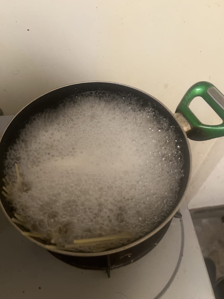 ピーマンのクミン醤油パスタの工程3写真